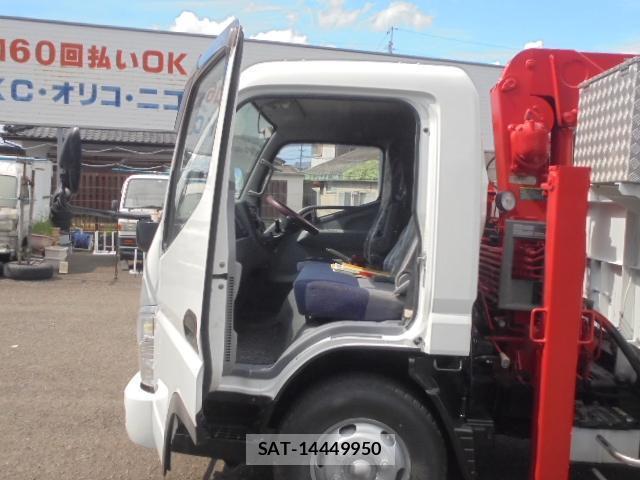 MITSUBISHI FUSO CANTER 2005-02 8875789-3