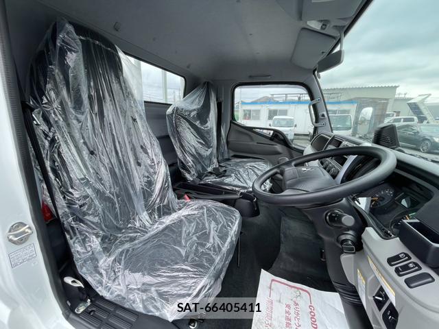 MITSUBISHI FUSO CANTER 2023-07 8875846-11
