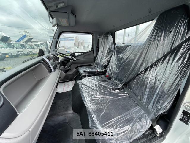 MITSUBISHI FUSO CANTER 2023-07 8875846-12