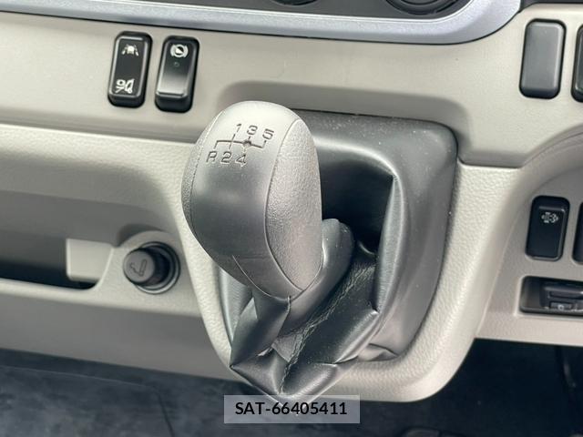 MITSUBISHI FUSO CANTER 2023-07 8875846-14