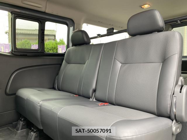 Nissan CARAVAN BUS 2024-05 8873811-18
