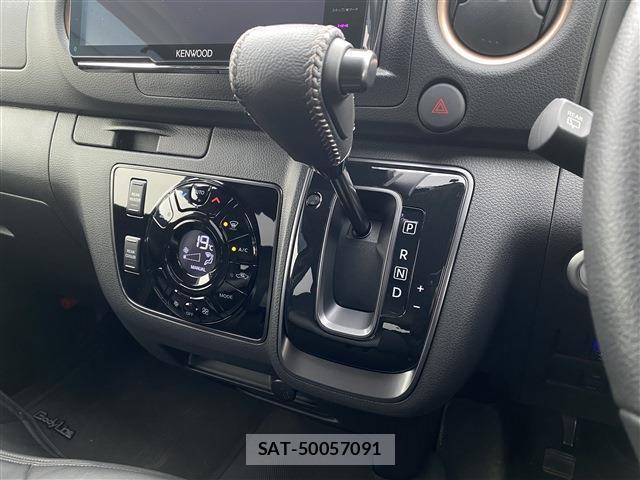 Nissan CARAVAN BUS 2024-05 8873811-6