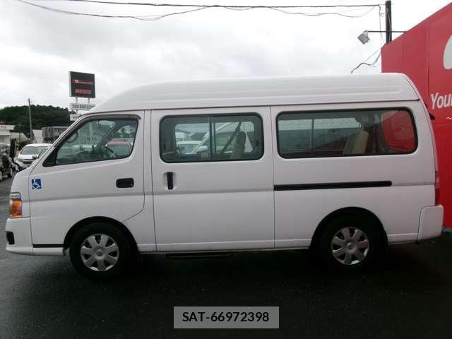 Nissan CARAVAN BUS 2012-09 8875896-3