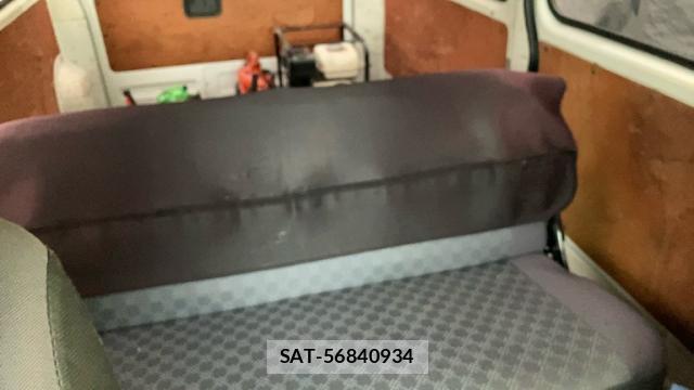 Nissan Caravan 2011-06 8873348-14