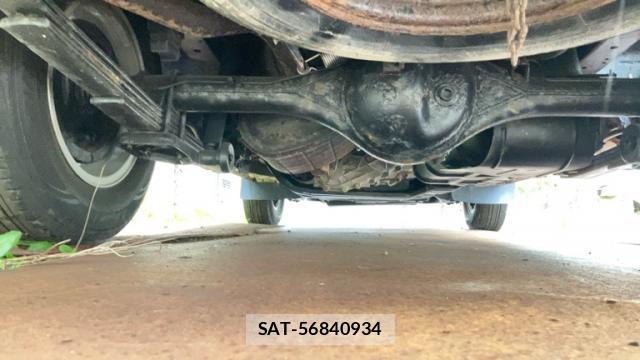 Nissan Caravan 2011-06 8873348-9