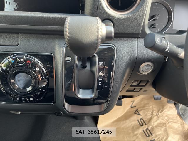 Nissan Caravan 2025-07 8875831-15