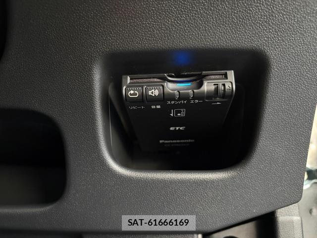 Daihatsu CAST 2018-03 8872868-9