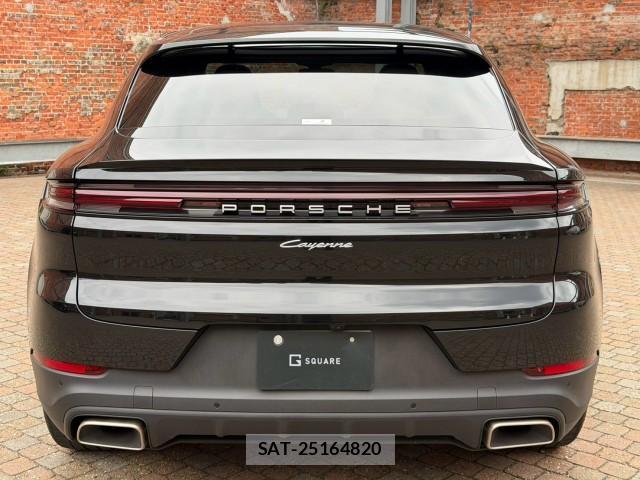 Porsche CAYENNE 2023-11 8872774-4