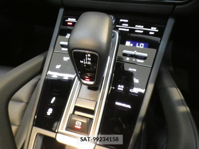 Porsche CAYENNE 2022-02 8873564-10