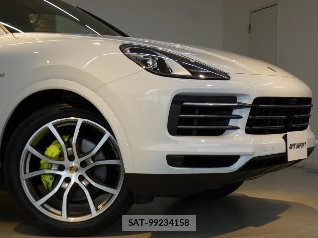 Porsche CAYENNE 2022-02 8873564-3