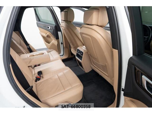 Porsche CAYENNE 2019-03 8874328-13