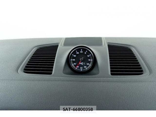 Porsche CAYENNE 2019-03 8874328-18