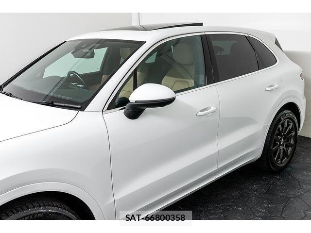 Porsche CAYENNE 2019-03 8874328-7