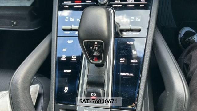 Porsche CAYENNE 2019-06 8874385-14