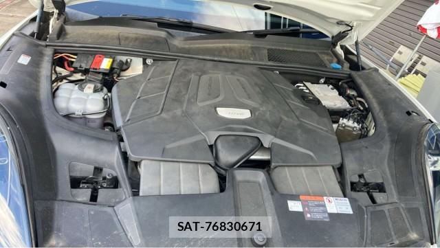 Porsche CAYENNE 2019-06 8874385-7