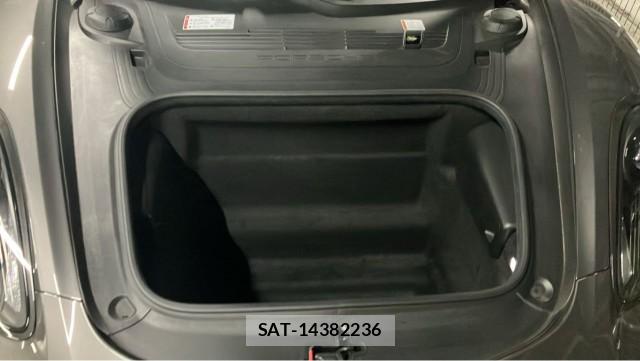 Porsche CAYMAN 2016-05 8874432-7