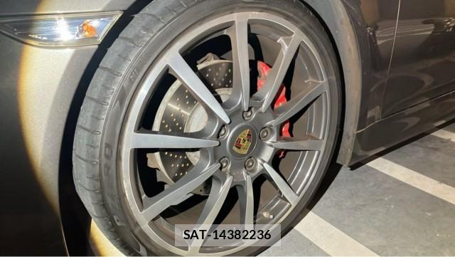 Porsche CAYMAN 2016-05 8874432-8