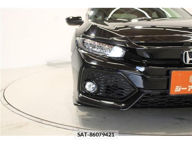 Honda CIVIC 2017-09 8872655-15