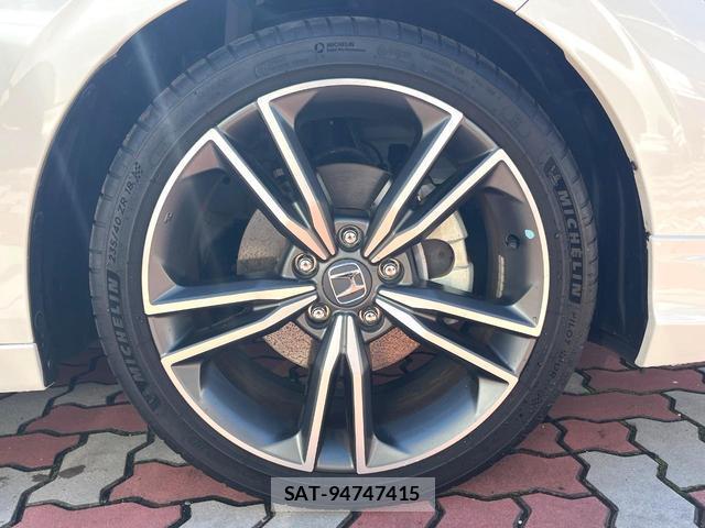 Honda CIVIC 2024-10 8873276-12