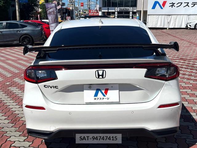 Honda CIVIC 2024-10 8873276-14