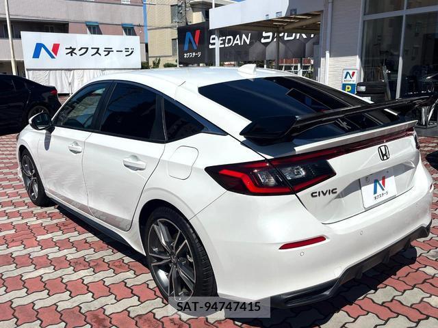 Honda CIVIC 2024-10 8873276-16