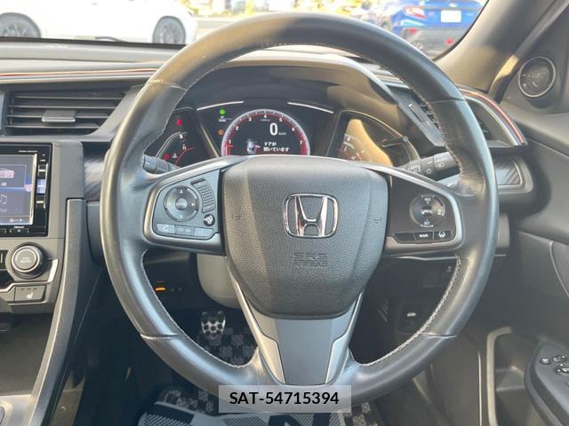 Honda CIVIC 2018-04 8873828-10
