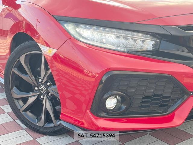 Honda CIVIC 2018-04 8873828-11