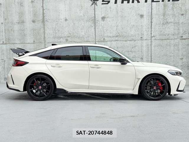 Honda CIVIC 2026-07 8874352-1