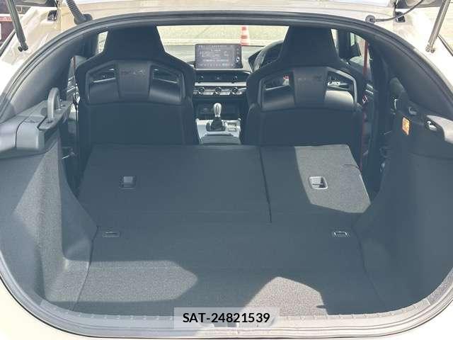 Honda CIVIC 2026-06 8875594-10