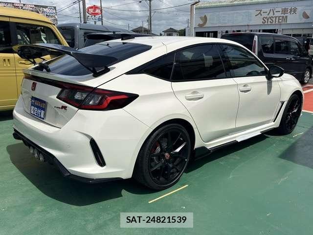 Honda CIVIC 2026-06 8875594-11