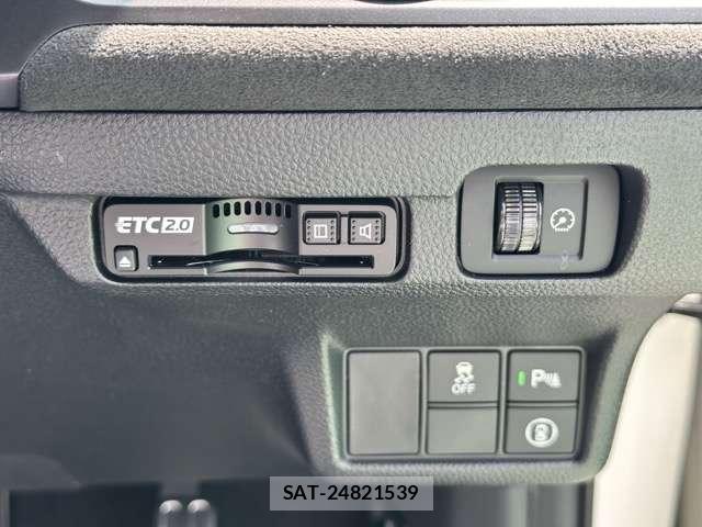 Honda CIVIC 2026-06 8875594-15