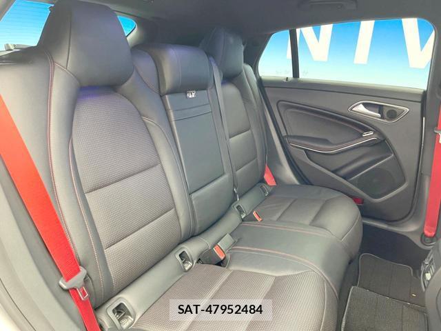Mercedes Benz CLA-CLASS 2015-11 8873220-9