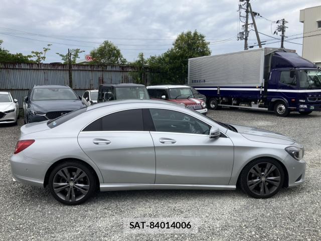 Mercedes Benz CLA-CLASS 2016-03 8873909-17