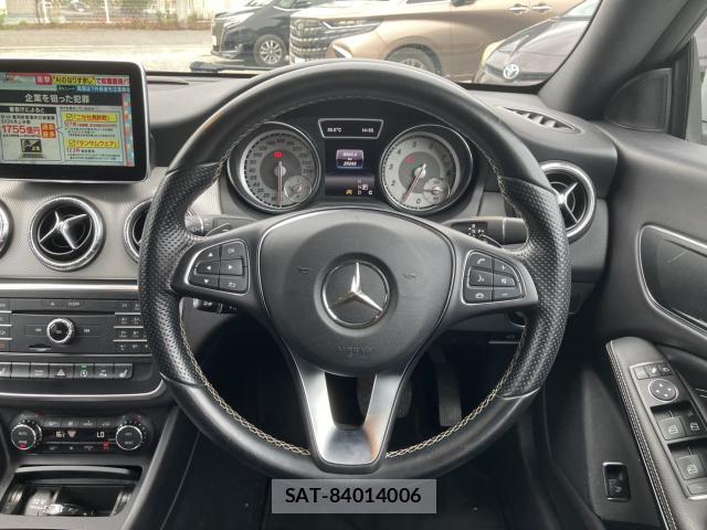 Mercedes Benz CLA-CLASS 2016-03 8873909-7