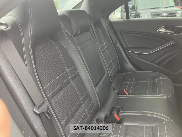 Mercedes Benz CLA-CLASS 2016-03 8873909-9