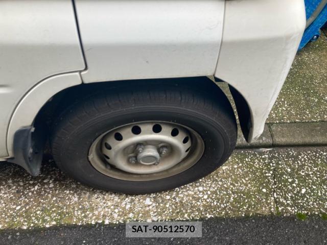 Nissan CLIPPER TRUCK 2013-05 8874987-2