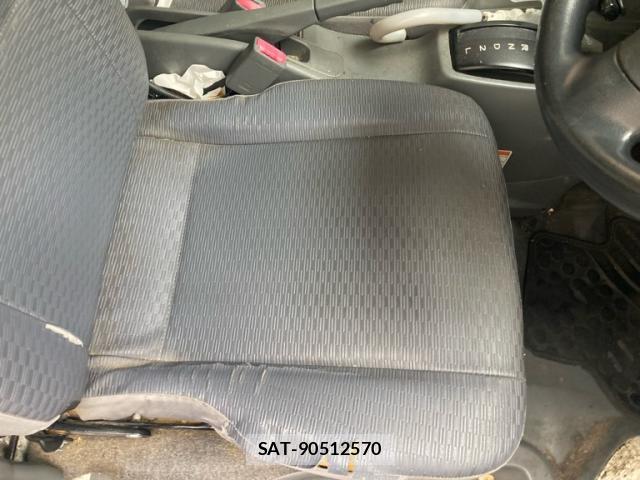 Nissan CLIPPER TRUCK 2013-05 8874987-5