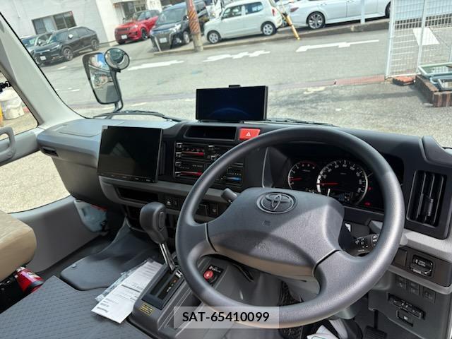 Toyota COASTER 2026-07 8873841-1