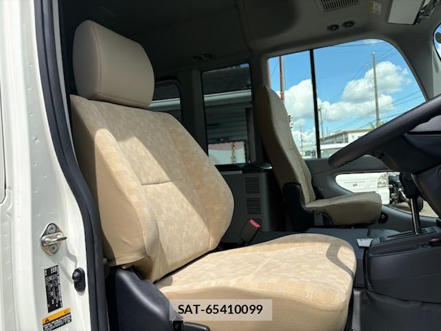 Toyota COASTER 2026-07 8873841-2