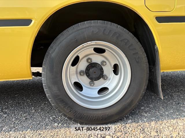 Toyota COASTER 2015-04 8874138-2