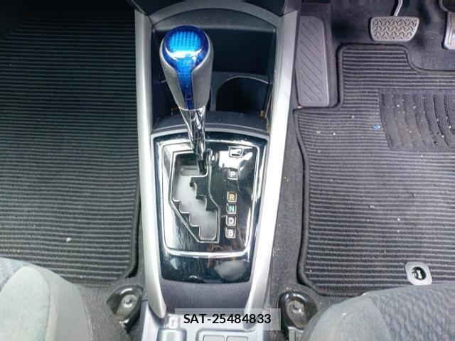 Toyota COROLLA AXIO 2019-09 8872950-11
