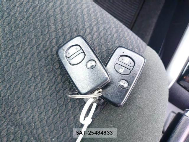 Toyota COROLLA AXIO 2019-09 8872950-14