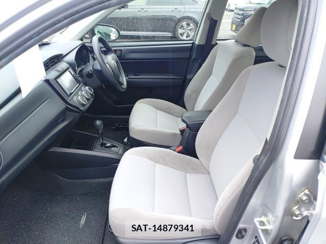 Toyota COROLLA AXIO 2017-08 8872960-15