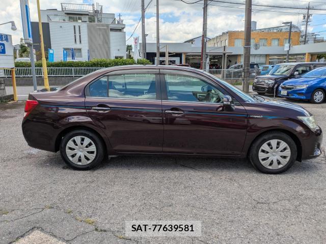 Toyota COROLLA AXIO 2013-10 8875094-3