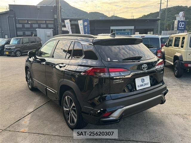 Toyota COROLLA CROSS 2025-03 8874099-12