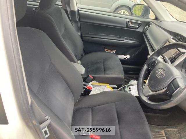 Toyota COROLLA FIELDER 2018-02 8872795-6