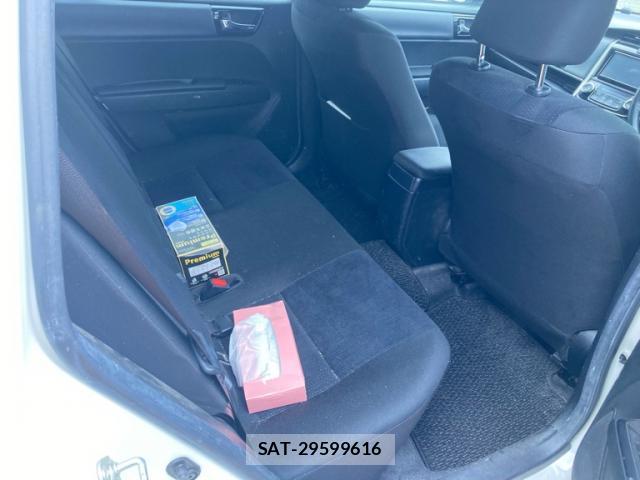 Toyota COROLLA FIELDER 2018-02 8872795-7