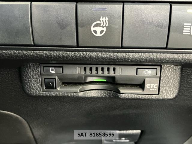 Toyota COROLLA TOURING 2020-05 8875647-17