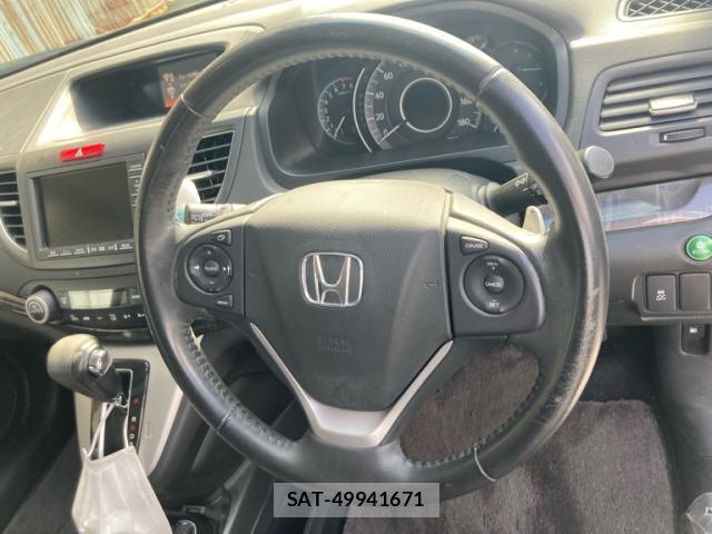 Honda CR-Z 2013-12 8873407-11