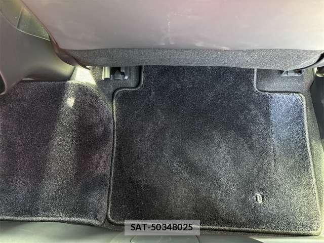 Toyota CROWN ESTATE 2025-08 8875760-10